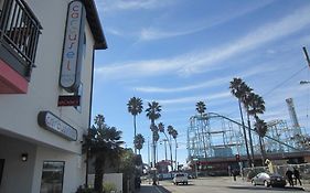 Carousel Beach Inn Santa Cruz California
